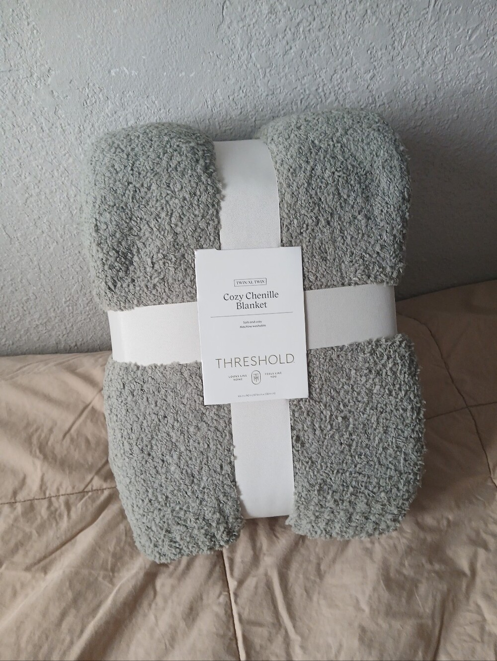 Threshold Cozy Chenille Blanket - Twin/Twin-XL